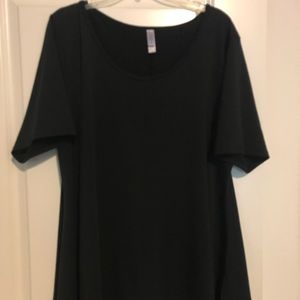 LuLaRoe 2x Perfect T
